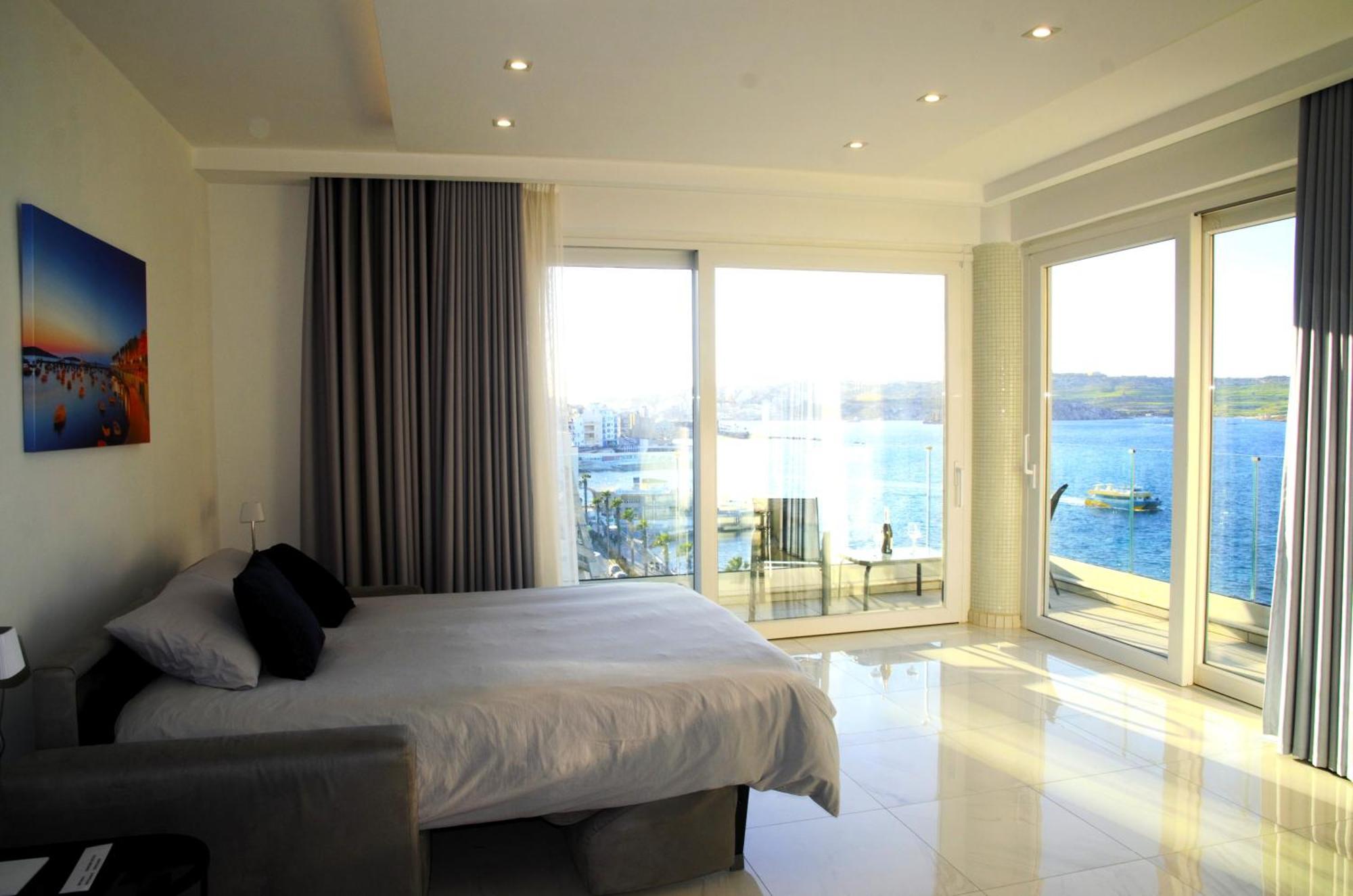 New Seafront Apartment - Spectacular Views St. Paul's Bay Buitenkant foto