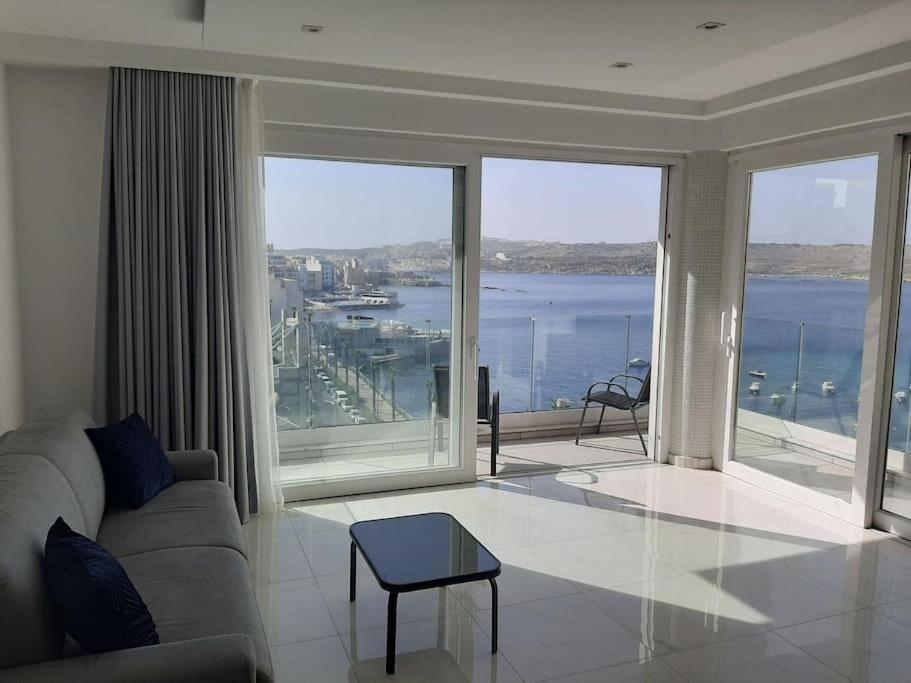 New Seafront Apartment - Spectacular Views St. Paul's Bay Buitenkant foto