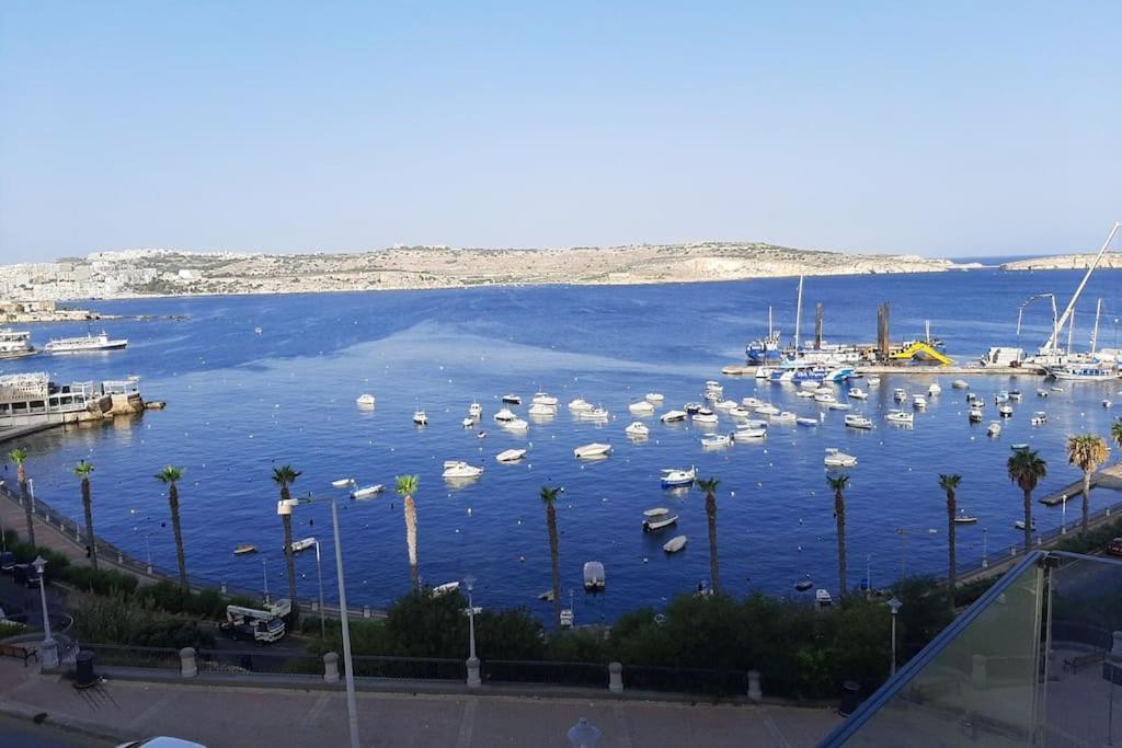 New Seafront Apartment - Spectacular Views St. Paul's Bay Buitenkant foto