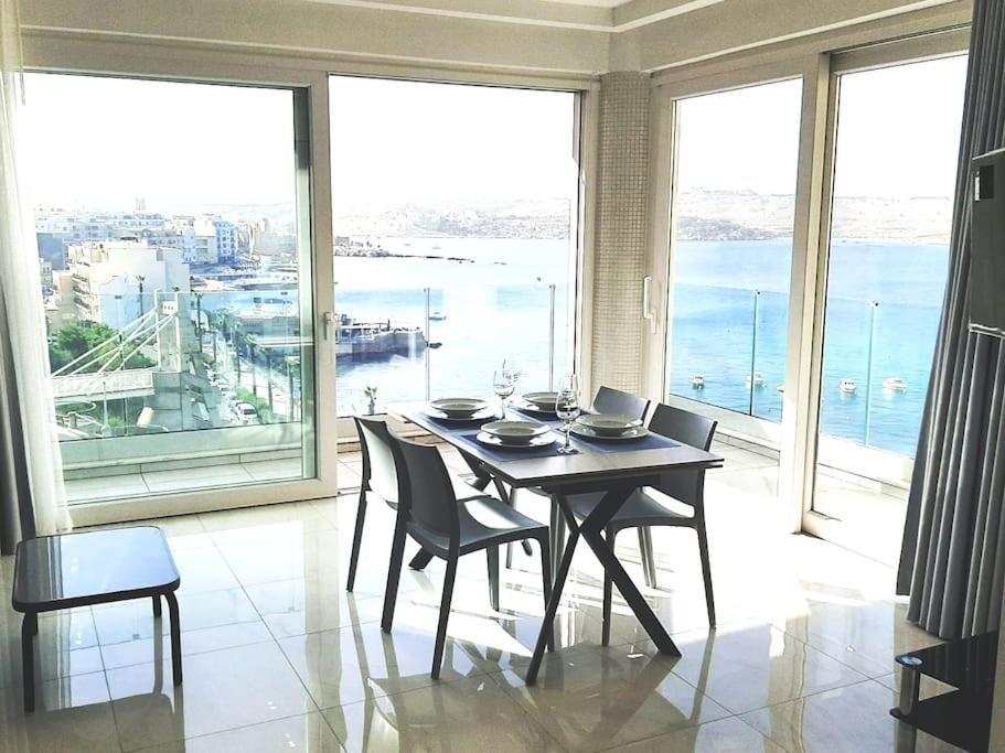 New Seafront Apartment - Spectacular Views St. Paul's Bay Buitenkant foto